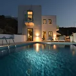 65 Stairs τo ηeaven Private Pool Ferienhaus Áno Meriá