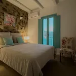 65 Stairs τo ηeaven Private Pool Ferienhaus *