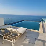 Ferienhaus 65 Stairs τo ηeaven Private Pool *